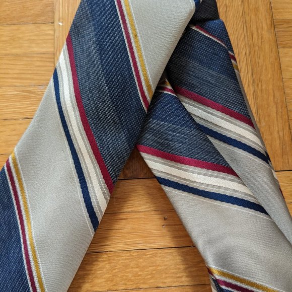 π₯ Amazing Vintage Louis Feraud Tie. Retro Multicolour Tie π₯ - Picture 3 of 9